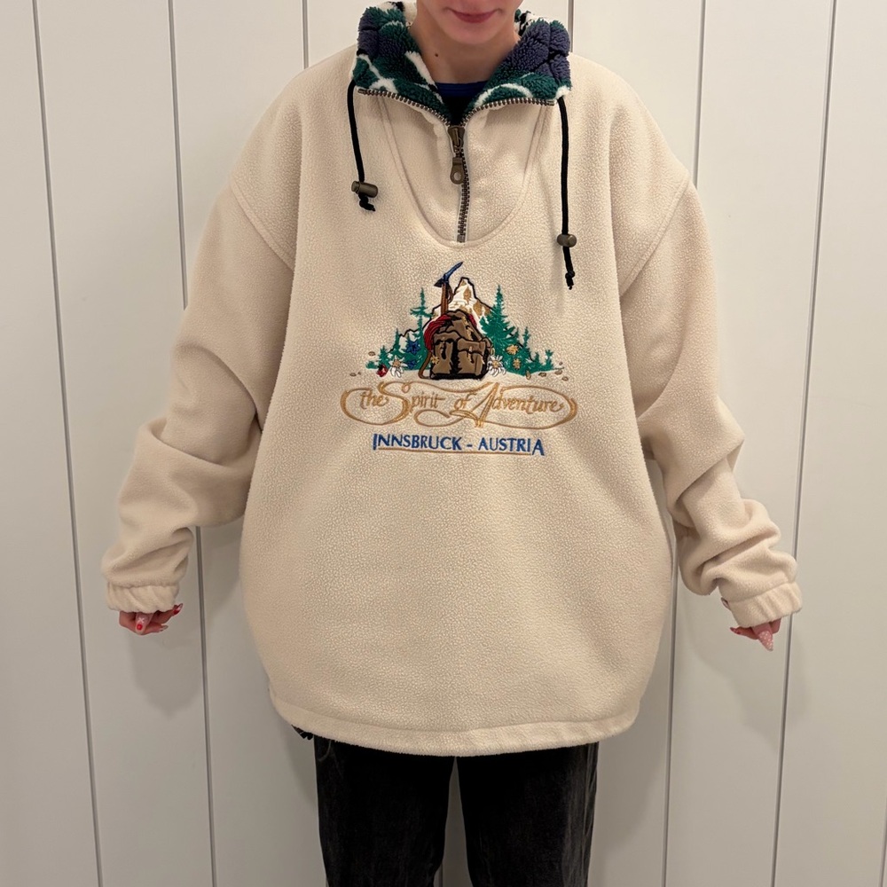 Embroidered Giradelli vintage 90s fleece jacket